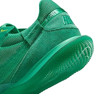 Amazon.com | Nike Streetgato Low-Top Soccer Shoes (DC8466